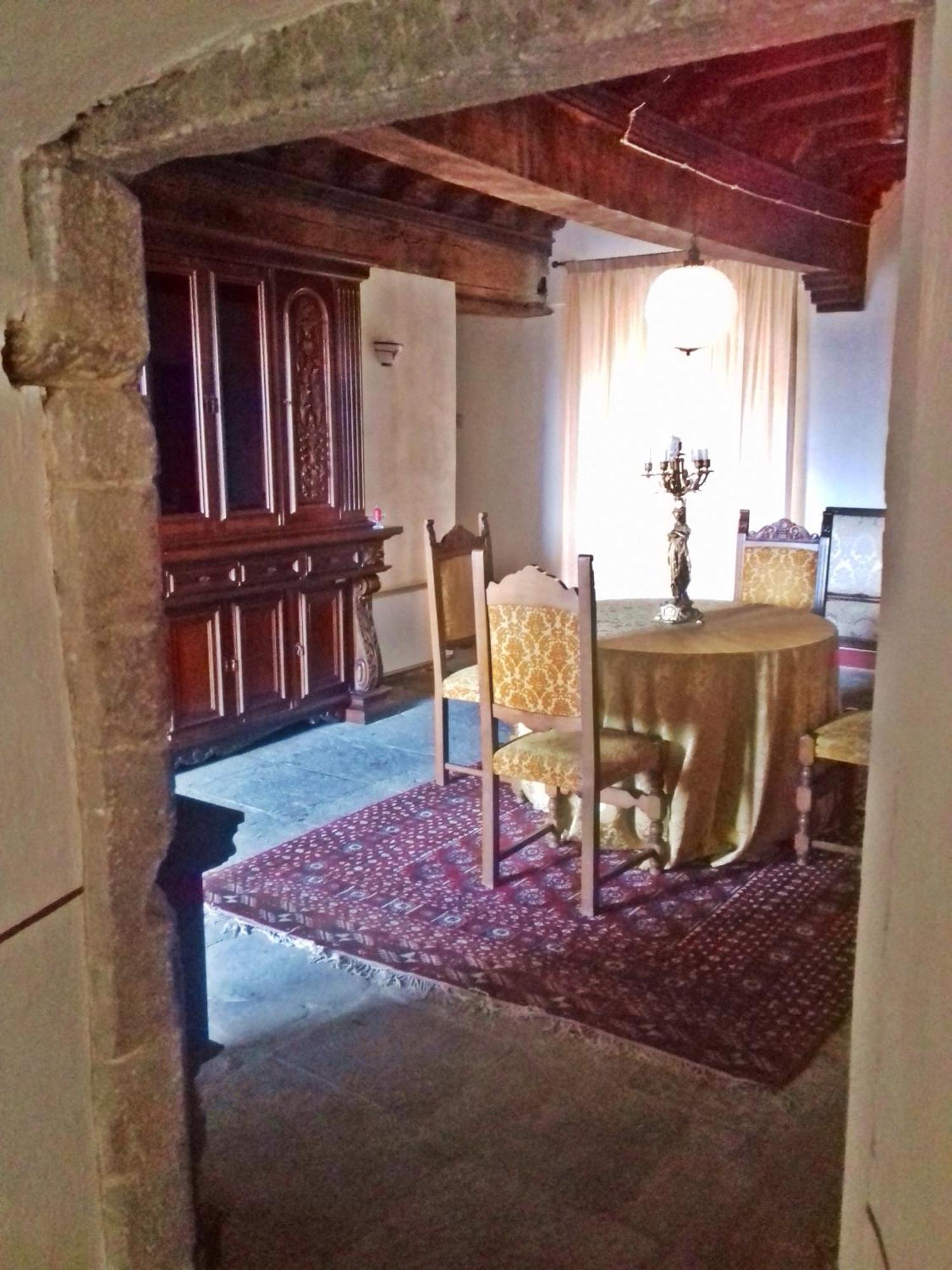 Castello Di Compiano Hotel Relais Museum Room photo